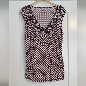 3/$20  BANANA REPUBLIC SLEEVELESS TOP